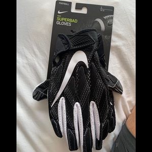 NIKE SUPERBAD FOOTBALL GLOVES LARGE BRAND NEW